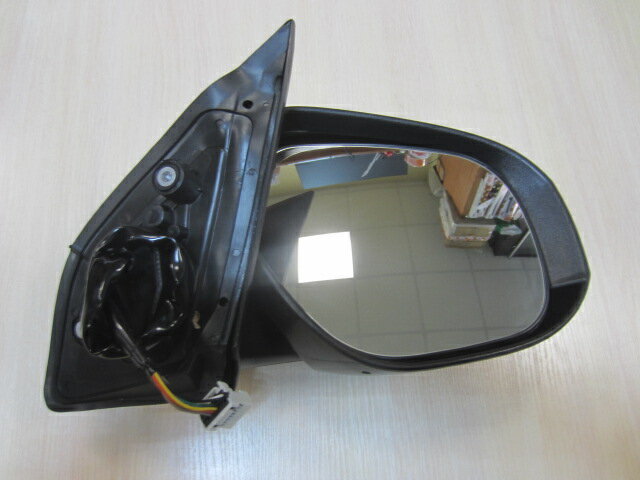 Зеркало боковое правое совместим с Мitsubishi Outlander XL Мitsubishi ASX 7 контактов 7632B430