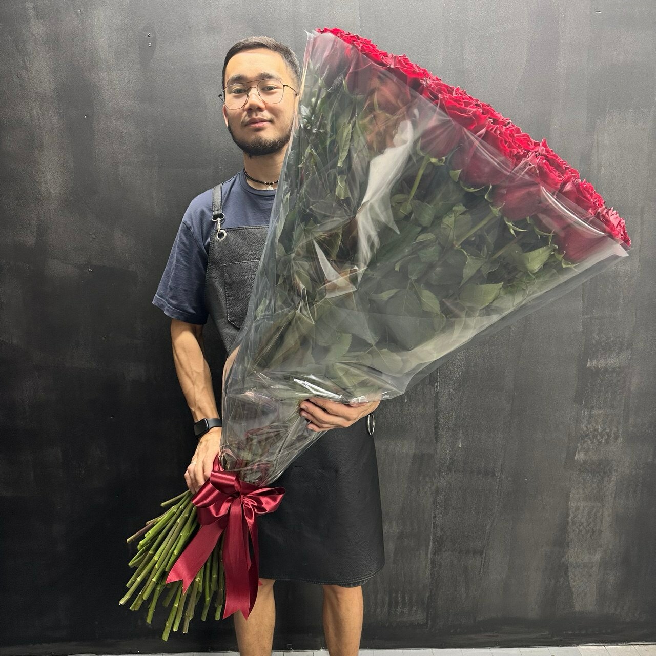 Букет Высокие Розы 101 шт / Гигантские (Длинные) Розы / Доставка Цветов / 101 роза 110 см (1 метр) метровые