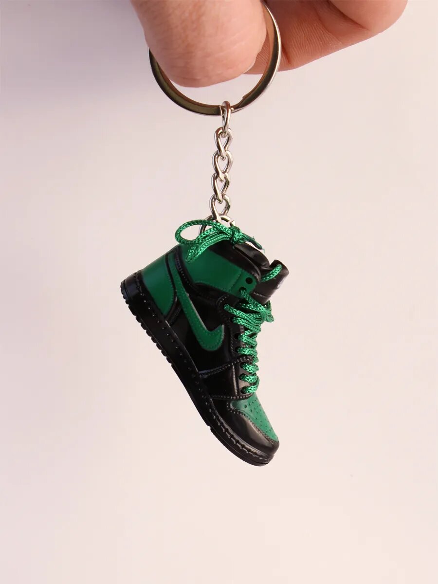 Брелок, черный/зеленый — фото 1