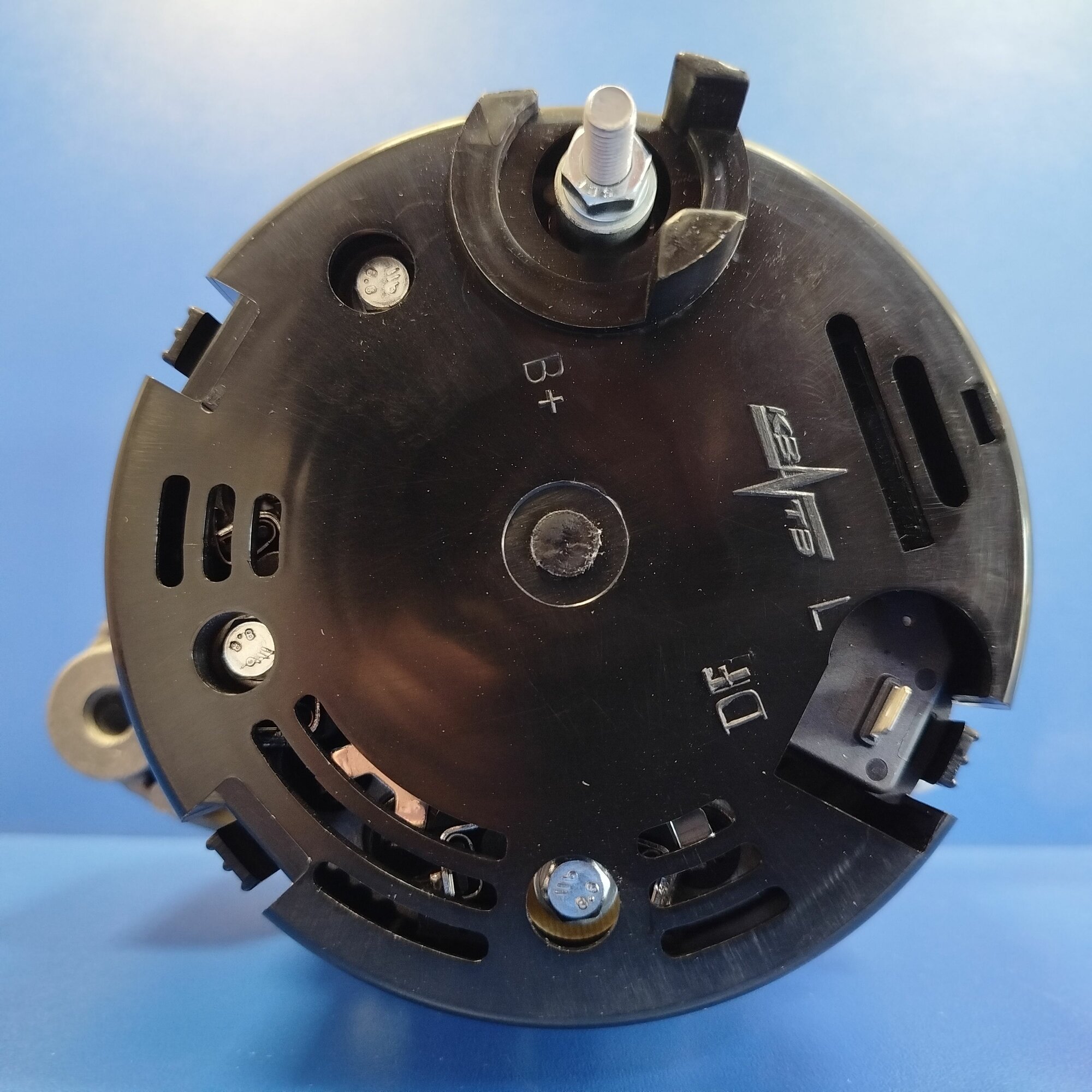 Генератор "КЗАТЭ" для автомобилей ВАЗ 21214, 21073инж. (140А) — фото 1