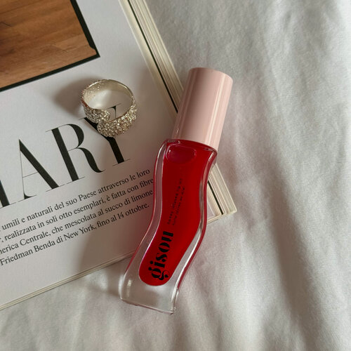 Изображение товара GISOU масло для губ Honey Infused Lip Oil оттенок Strawberry Sorbet