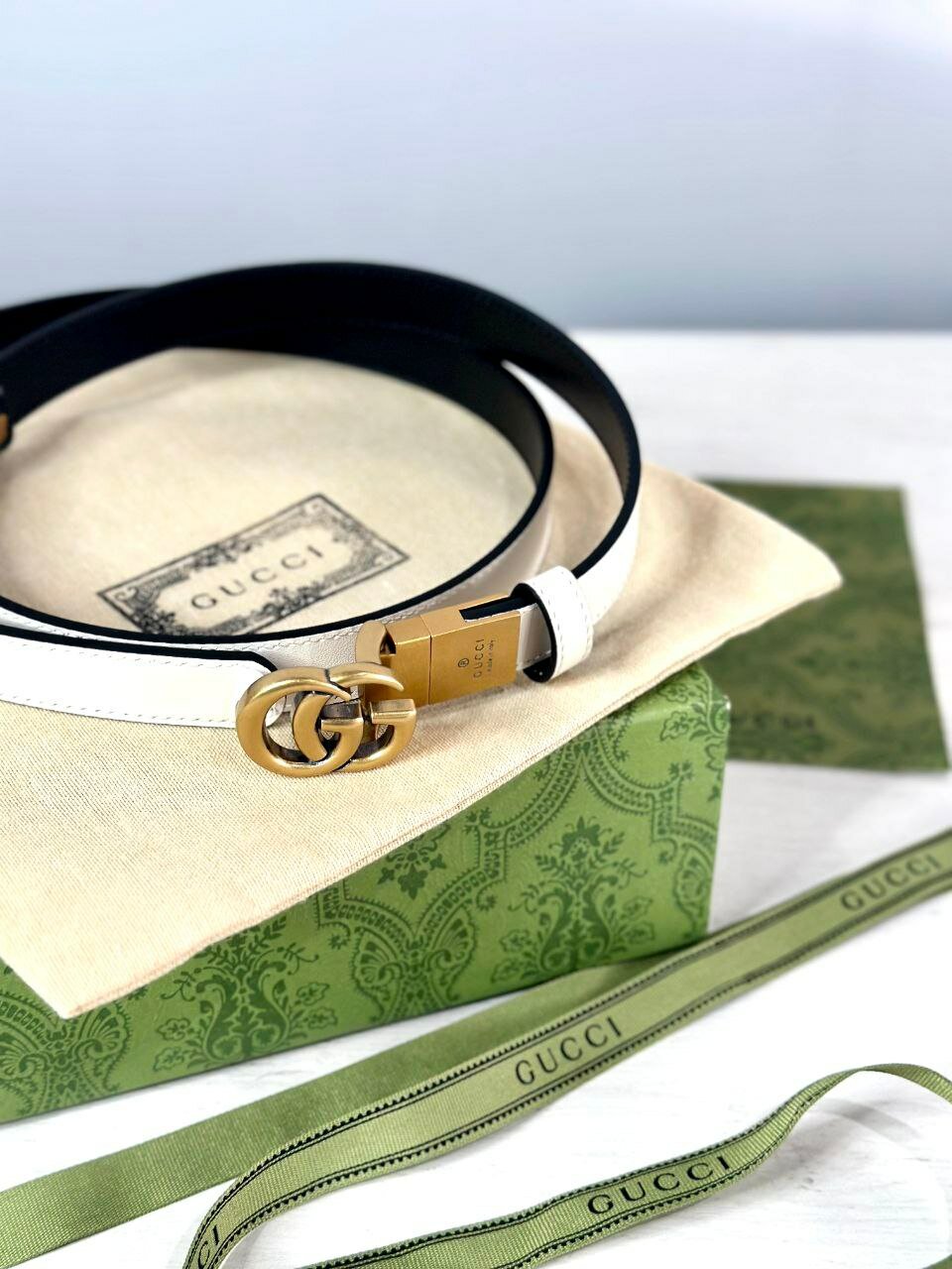 Ремень GUCCI для женщин, черно-белый — фото 1