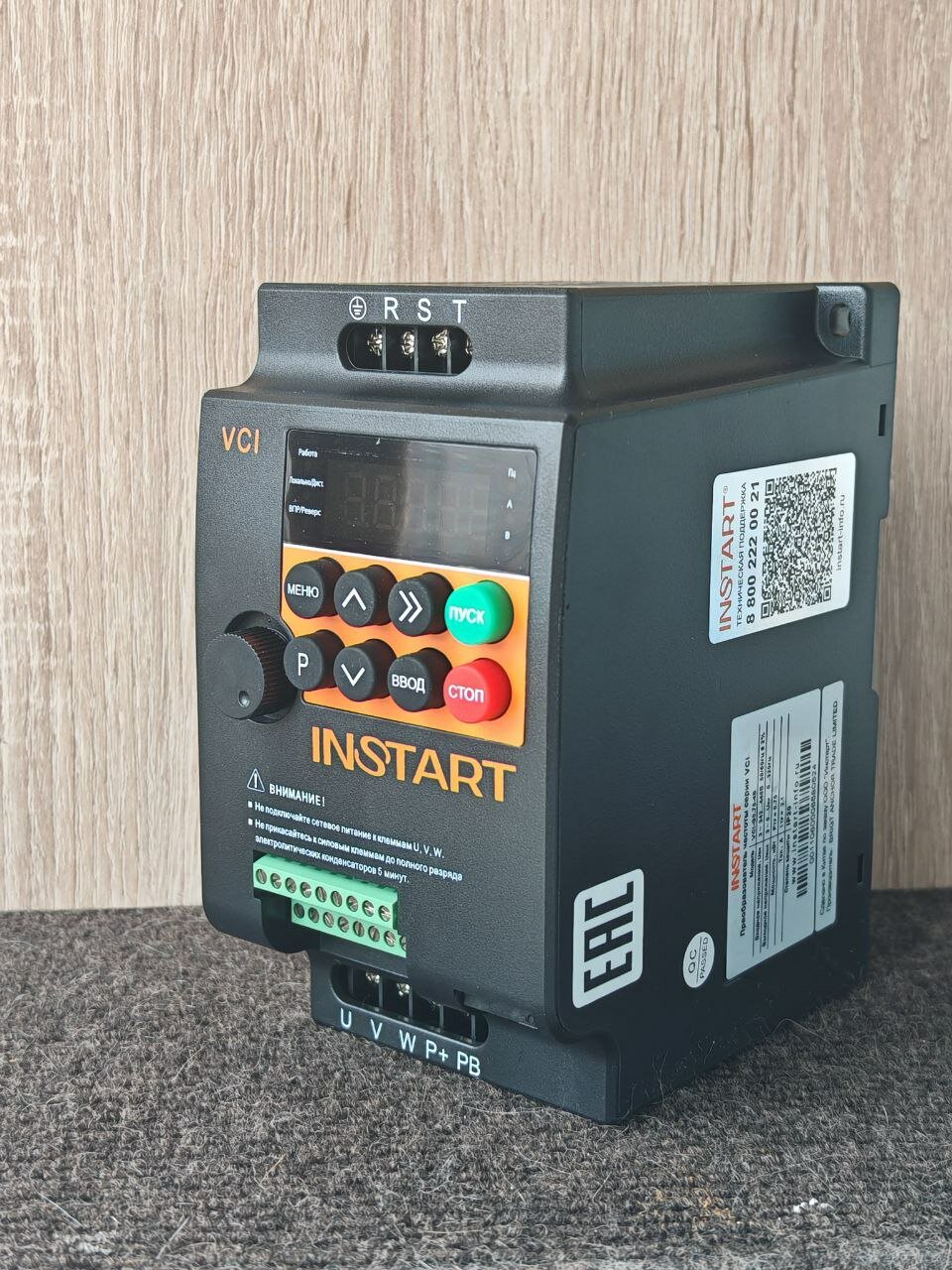Преобразователь частоты Instart VCI-G1.5-4B, мощность 1.5 кВт, IP20, гарантия 3 года