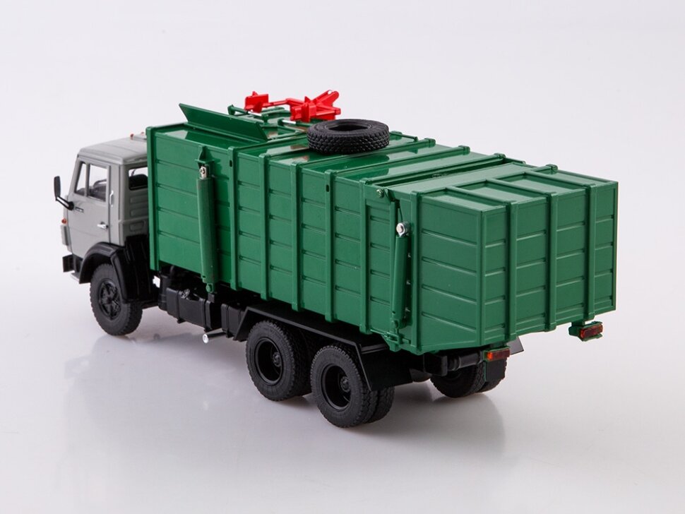 Масштабная модель КО-415А на базе КАМАЗ-53213 (1/43) — фото 1