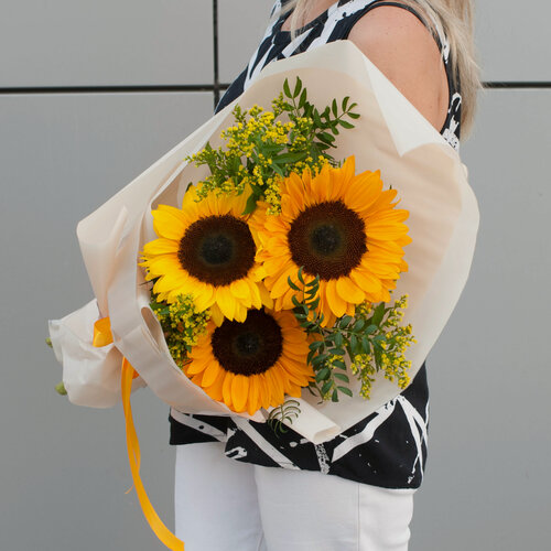 Изображение товара Букет "Лето Золотистое", подсолнухи и солидаго, сборный, 35см, M