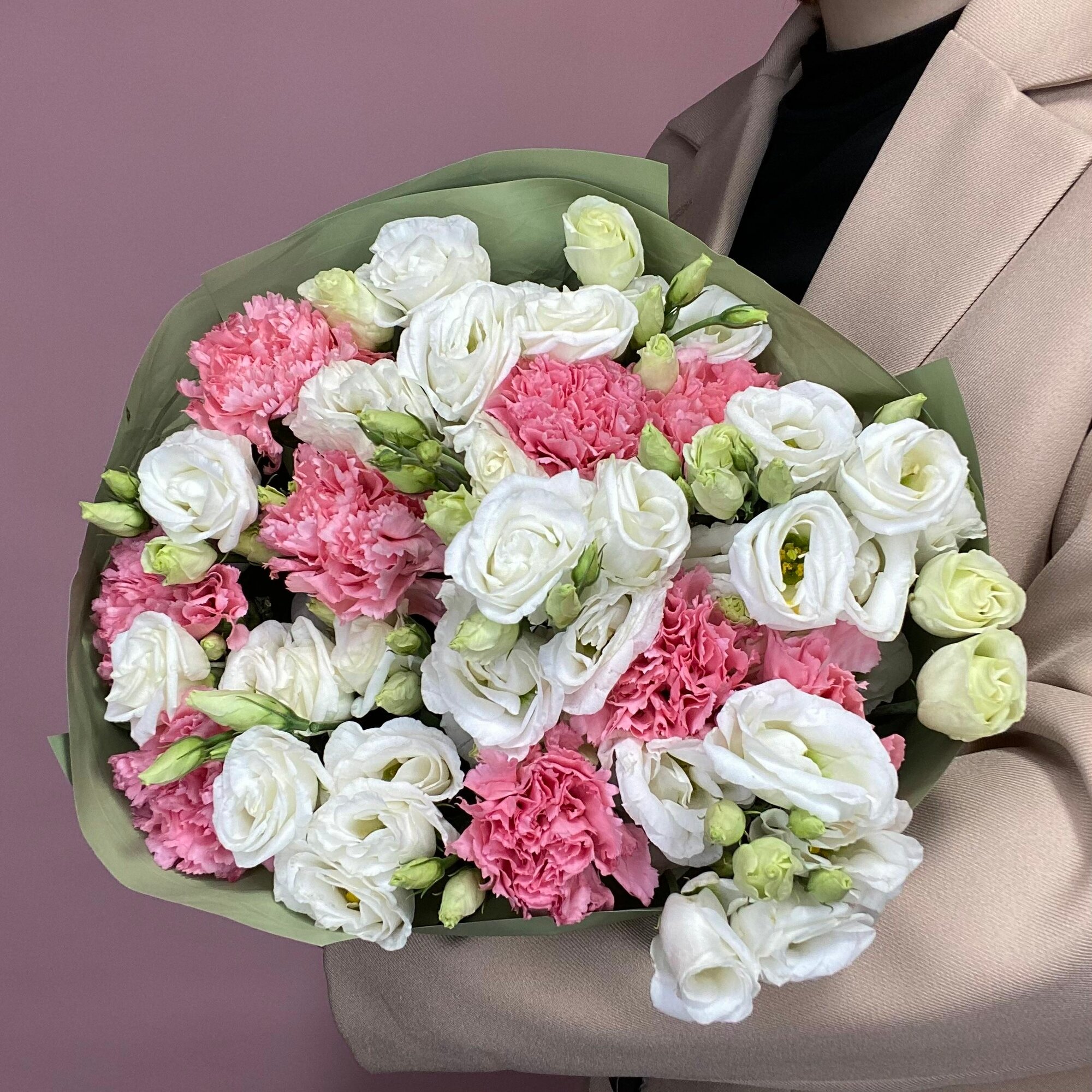 Нежнейший букет (эустомы 10 шт диантусы 9 шт.) высота букета 45 см