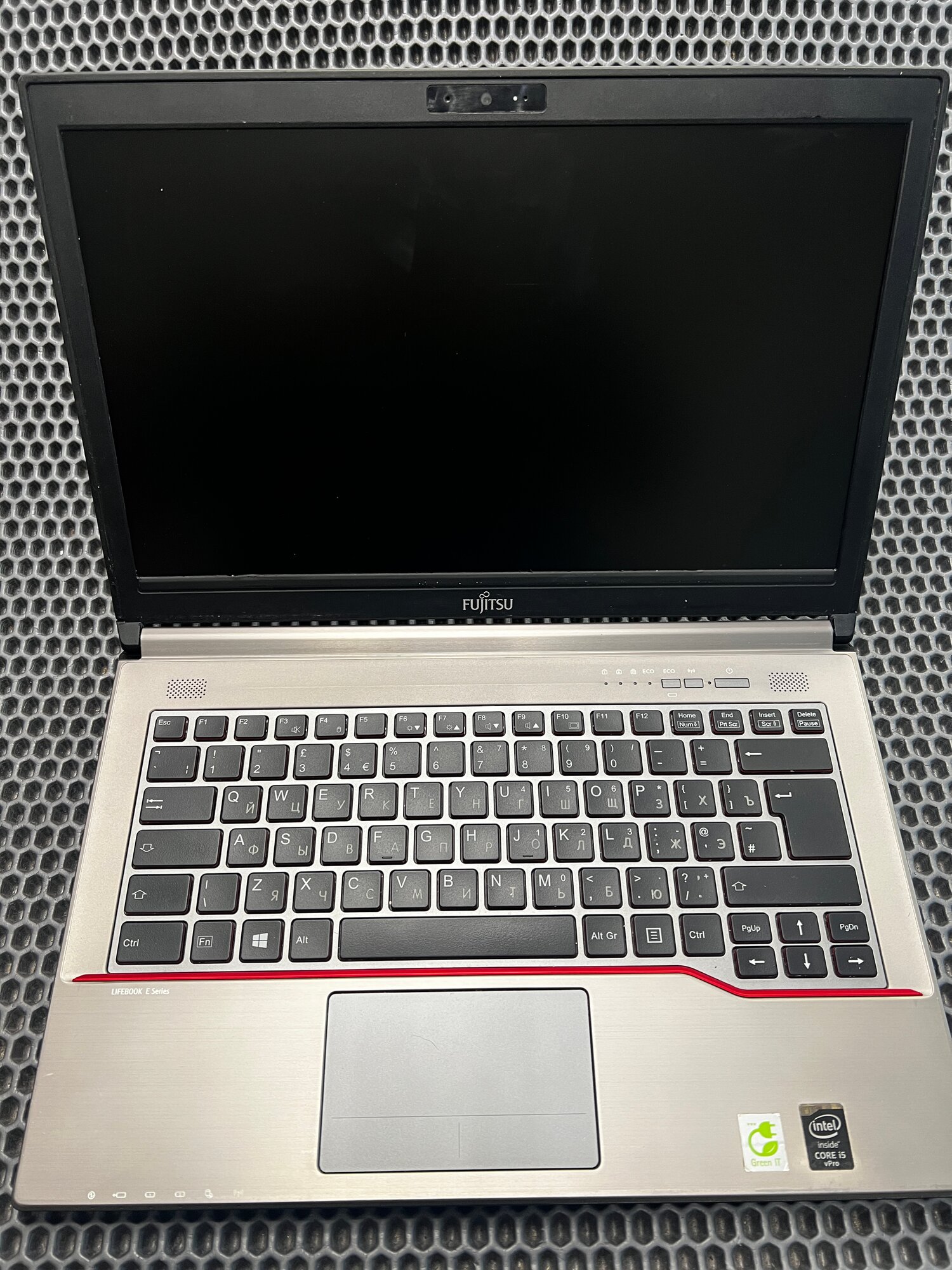 Ноутбук 14.0" Fujitsu E744, Intel Core i5 4500, RAM 8 ГБ, SSD 256 ГБ, Intel HD Graphics, Windows 10 pro, серый, Русская раскладка.