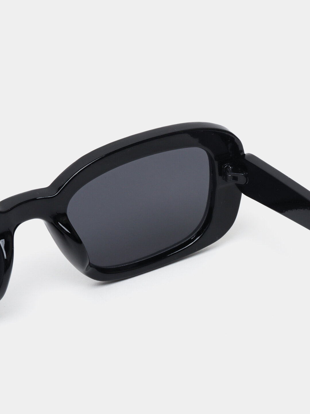 Солнцезащитные очки , черный — фото 1