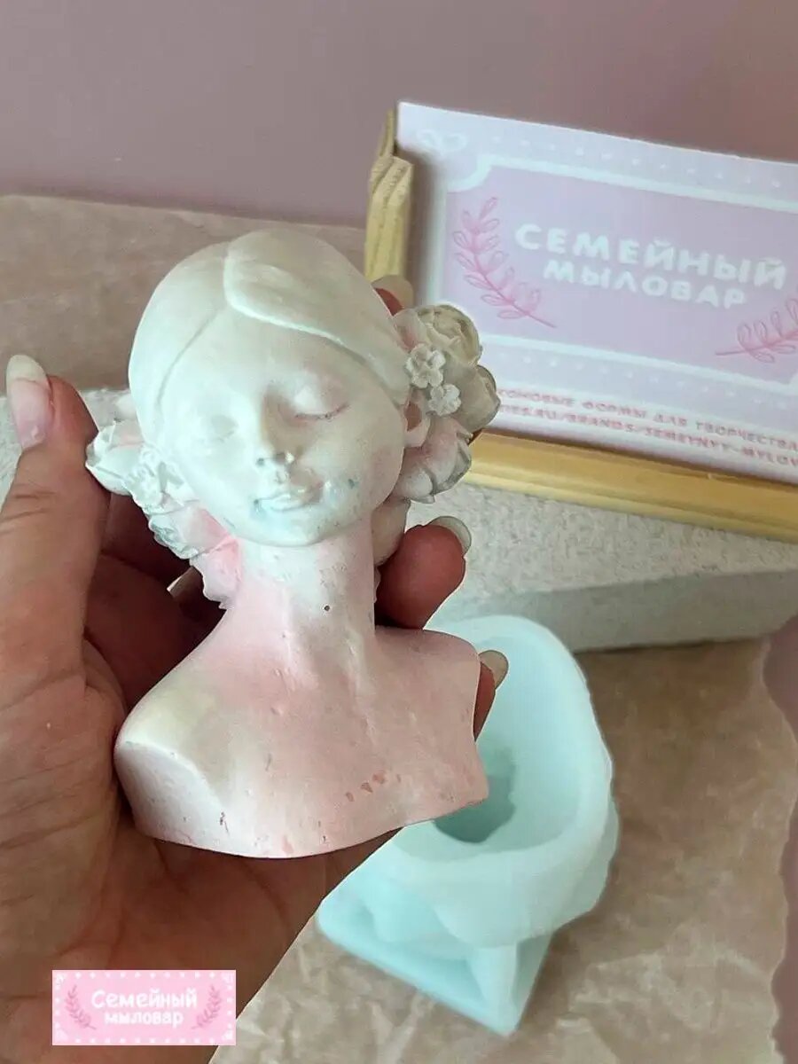 Силиконовая форма / молд для рукоделия для свечей "Девушка" — фото 1