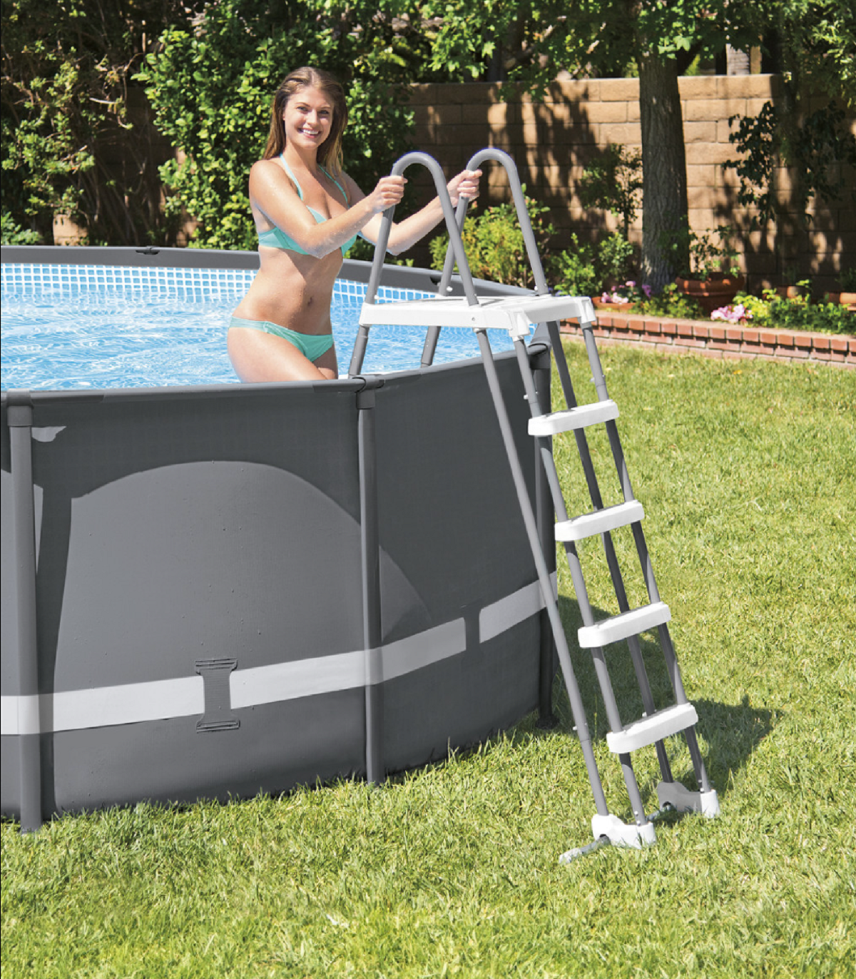 Лестница для бассейнов 132 см Intex Deluxe Pool Ladder 28077