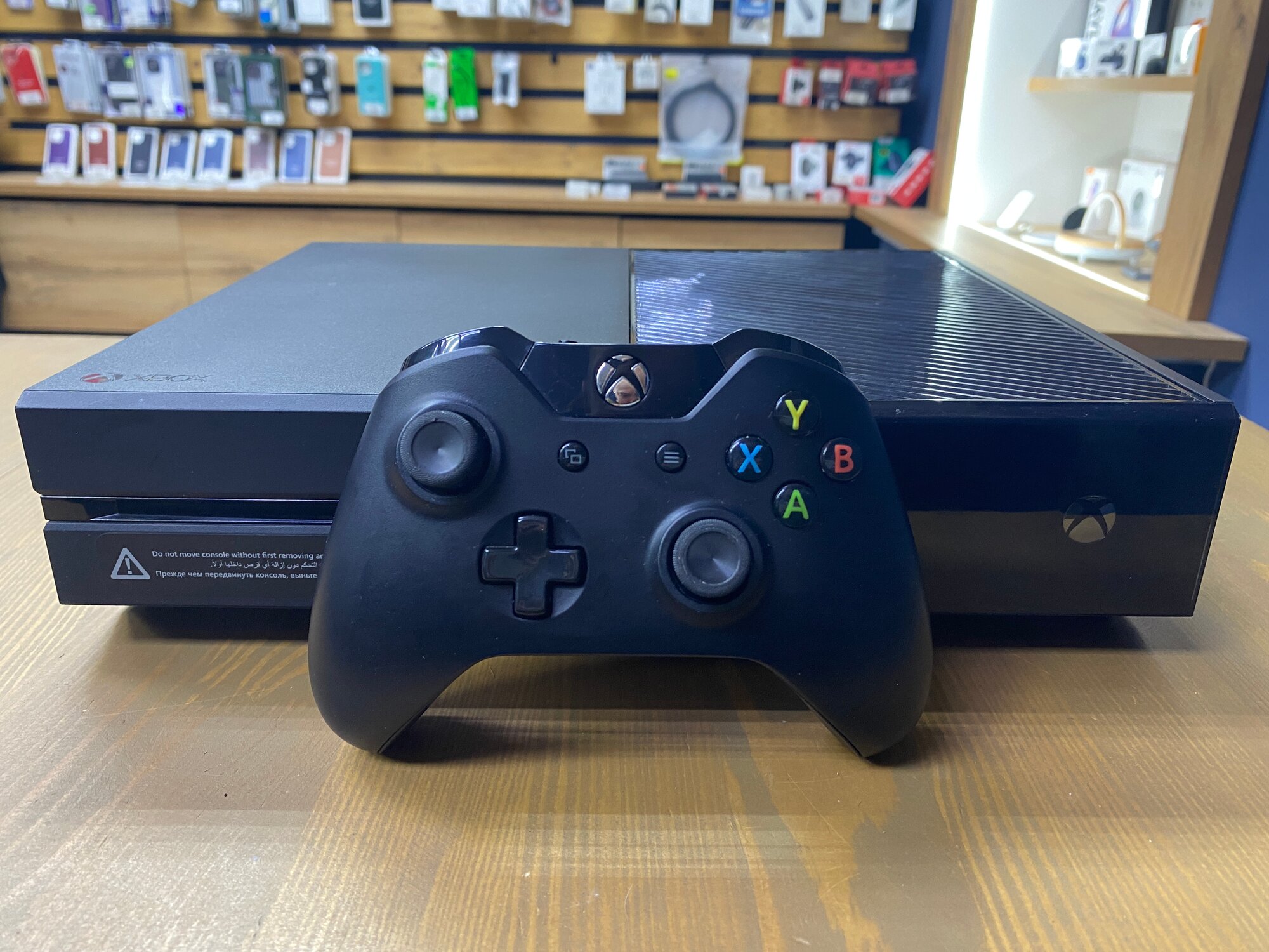 Игровая приставка Microsoft Xbox One, 500Gb, HDD, Bluetooth, Wi-Fi, HDMI, черная