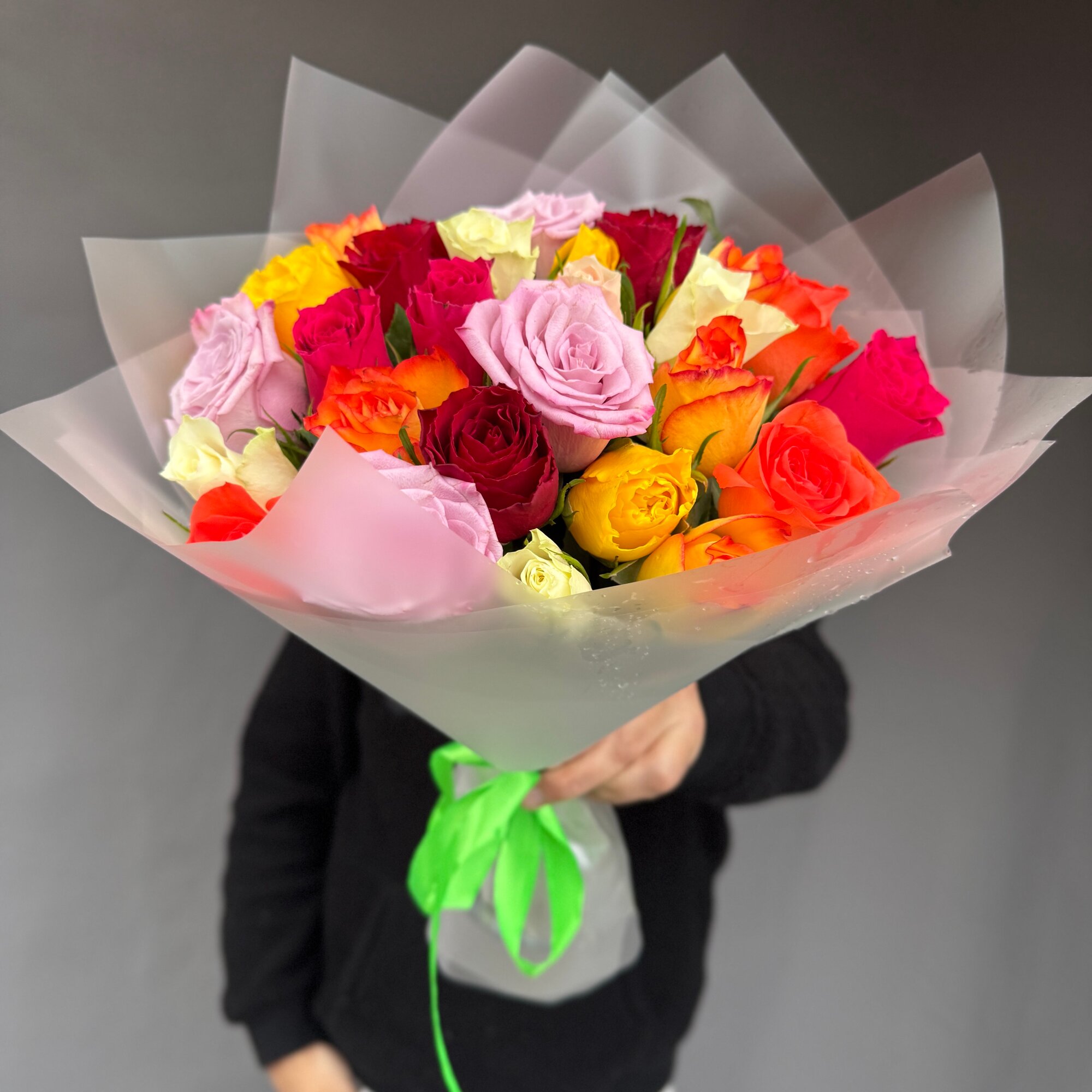 Розы Кения 15 шт Микс 38 см (на фото 24шт) обновленная упаковка арт.11815