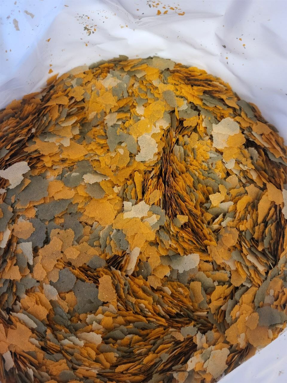 Корм для рыб TetraMin Rubin Flakes 80г (500мл) цветные хлопья