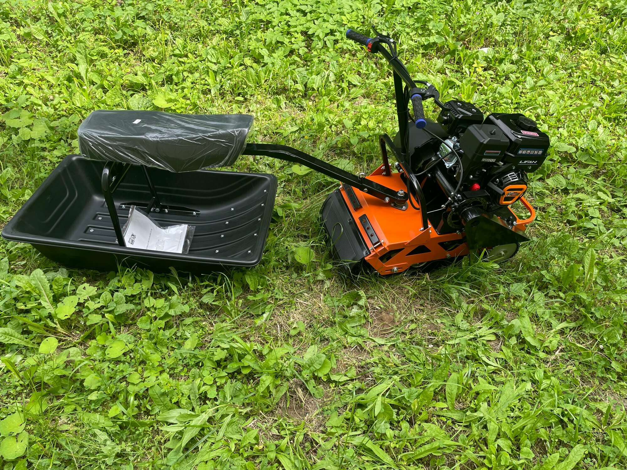 Мотобуксировщик компактный белка 2   CVT  8  л  с  c вариатором TAV2 40  производство  ИжТехМаш 