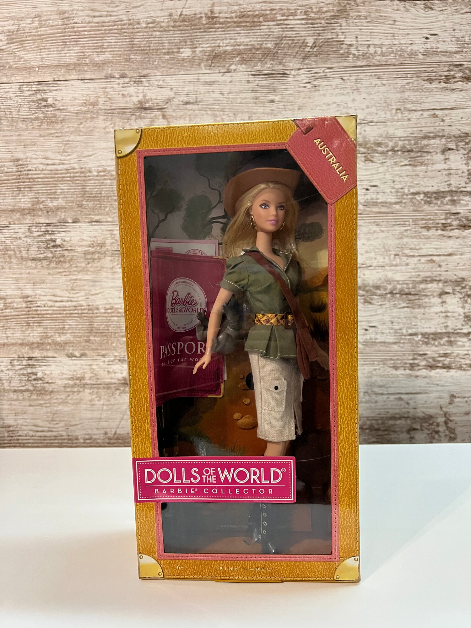 Кукла Барби Австралия Barbie Australia Pink Label от Mattel, 30 см, 2011 года от Mattel