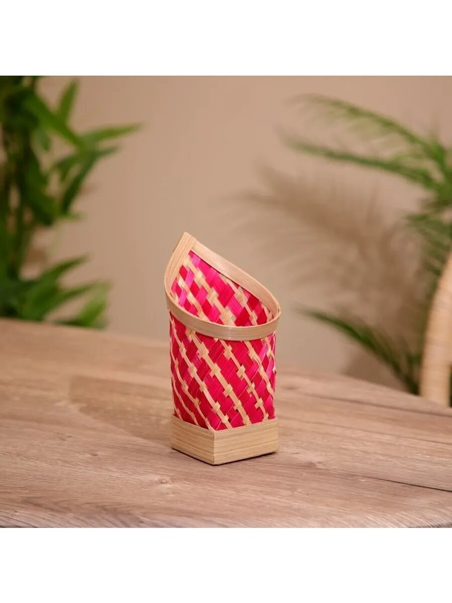 Салфетница плетёная из бамбука 10х14х17 см