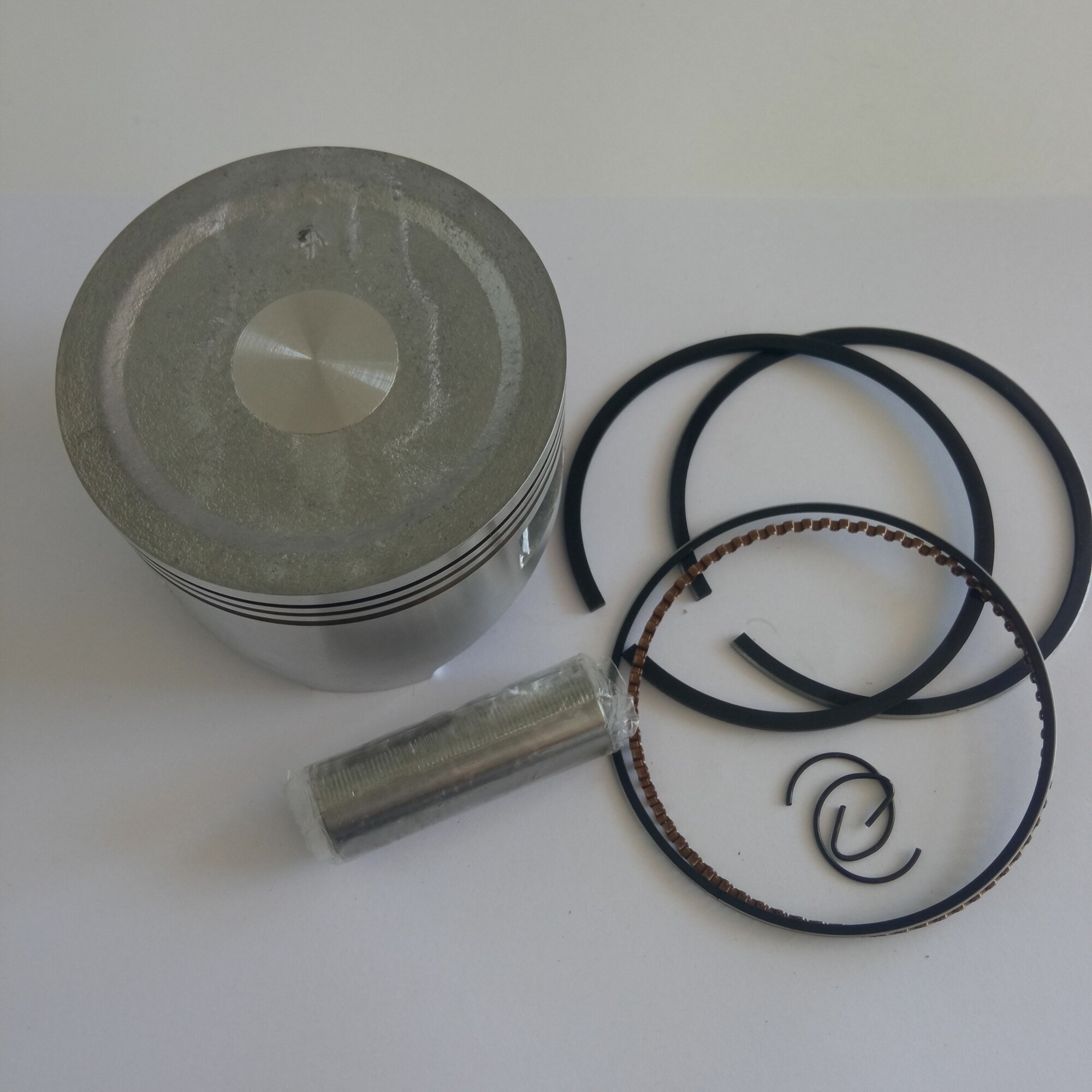 Поршень в сборе 177F