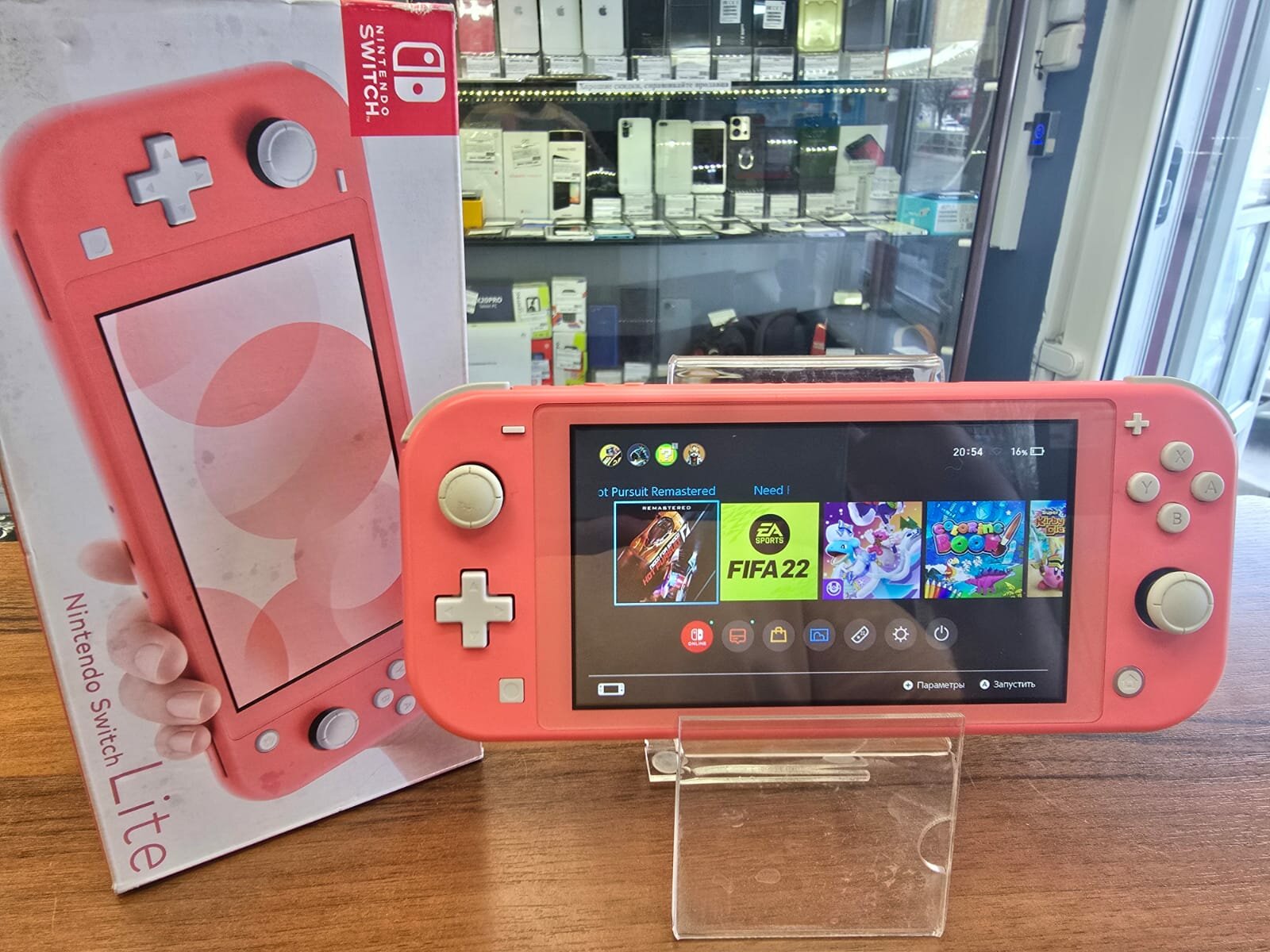 Портативная консоль Nintendo Switch Lite, 32 ГБ память, розовая