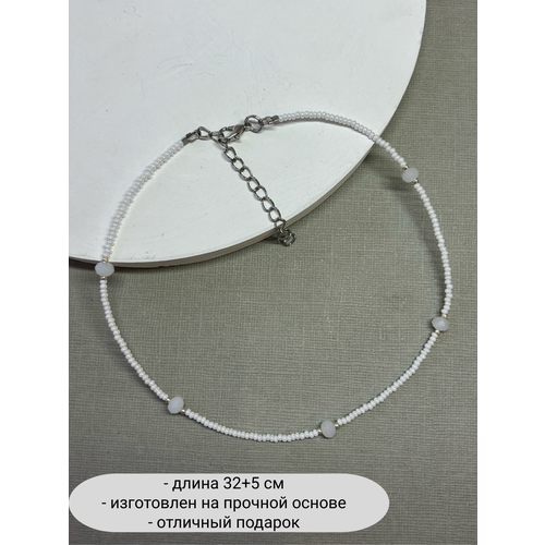 фото Колье sidorina sofia accessories, перламутр, бисер, длина 32 см, белый
