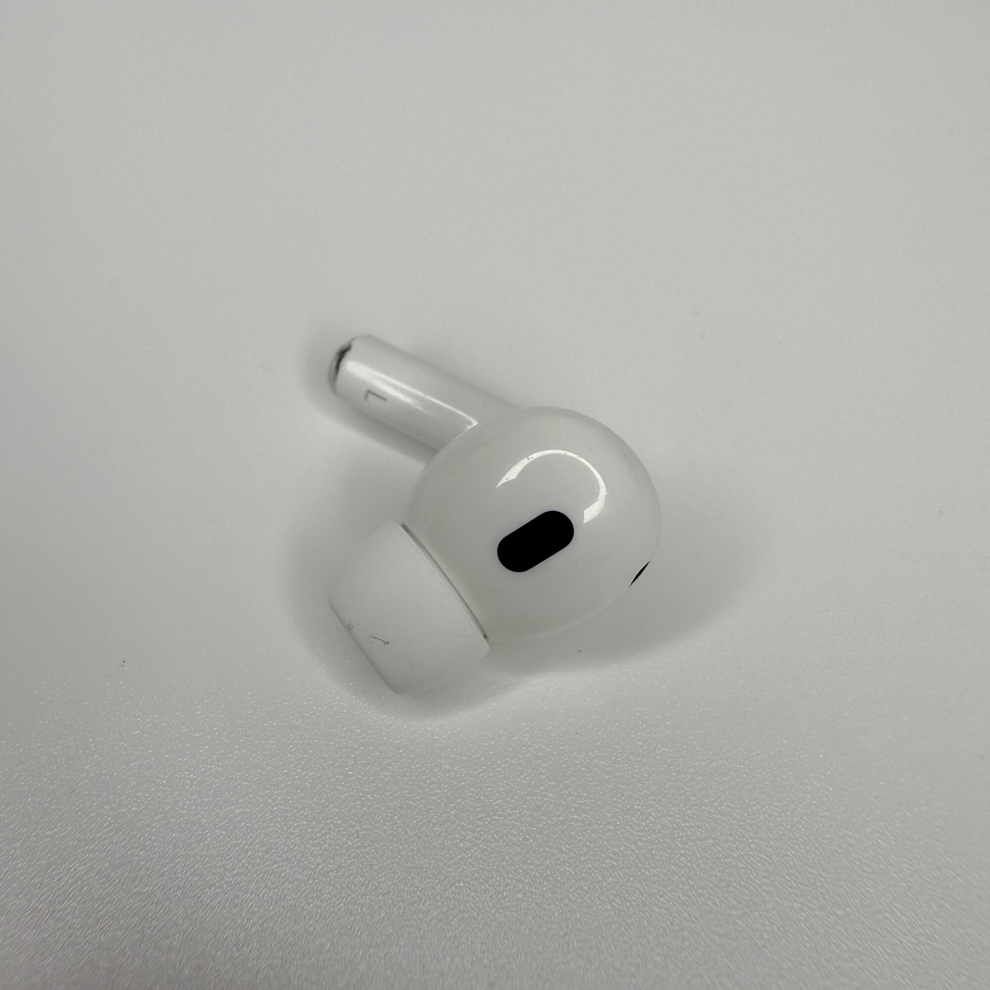 Левый наушник AirPods Pro 2 Gen, модель A2698 (L) Pro2 Lightning, левый — фото 1