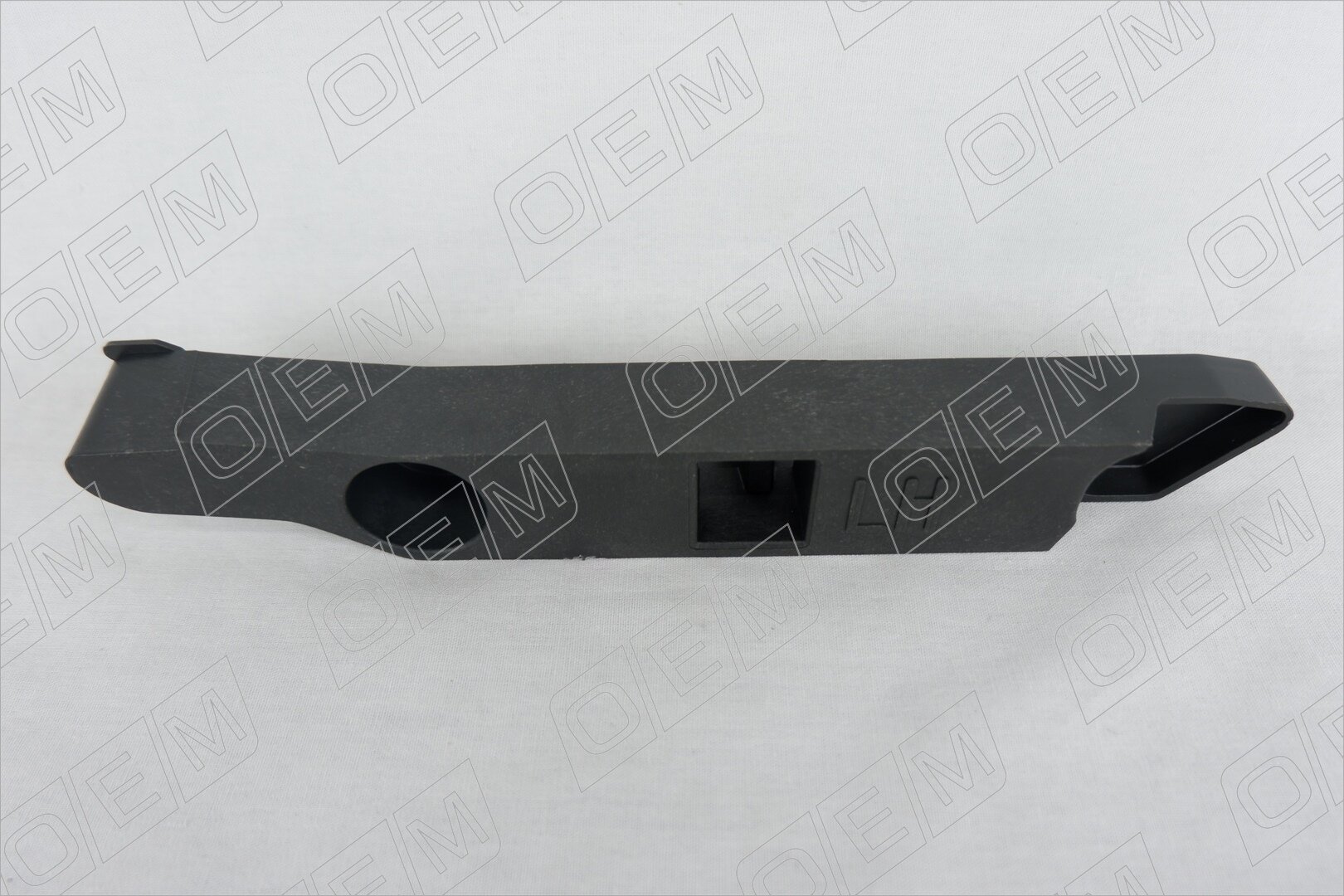 Кронштейн бампера переднего левый Ford Focus 2 1521607, Форд Фокус, год с 2008 по 2011, O.E.M.
