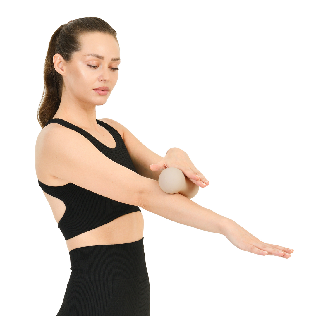 Ролик для массажа Kama, мяч двойной арахис, диаметр 6,8 см, бежевый — фото 1