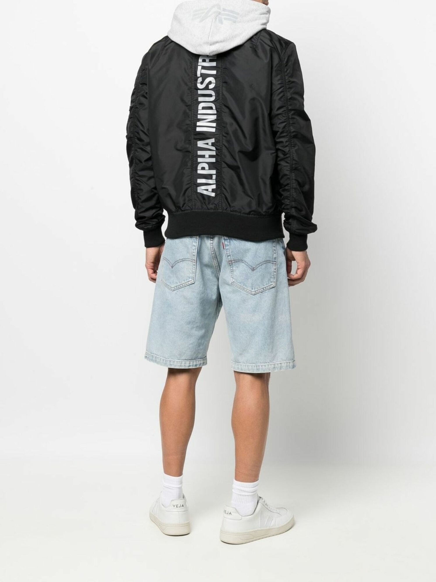 Бомбер ALPHA INDUSTRIES, размер M, черный