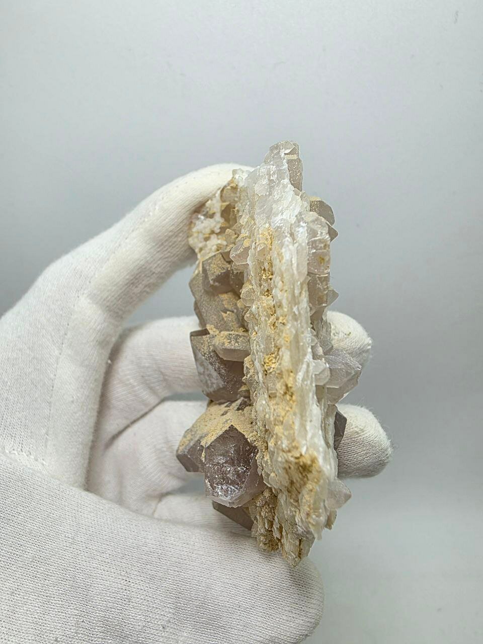 Друза кварца 81 мм, 101 г. — фото 1