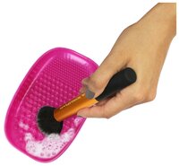 Очиститель кистей Real Techniques Brush cleansing palette розовый