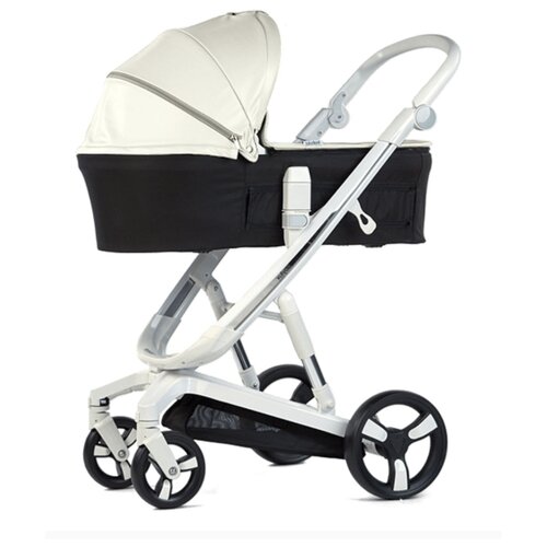 фото Универсальная коляска BabyLux Future Eco (2 в 1) white snow/полосатый