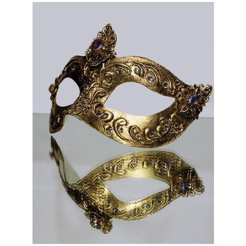 фото Карнавальная маска золотая с декоративным украшением moretta.ru