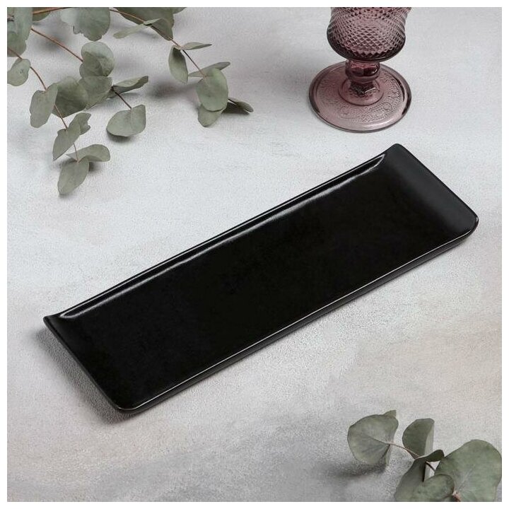 фото Блюдо фарфоровое для подачи Magistro "Pietra lunare", 30×10 см, цвет чёрный