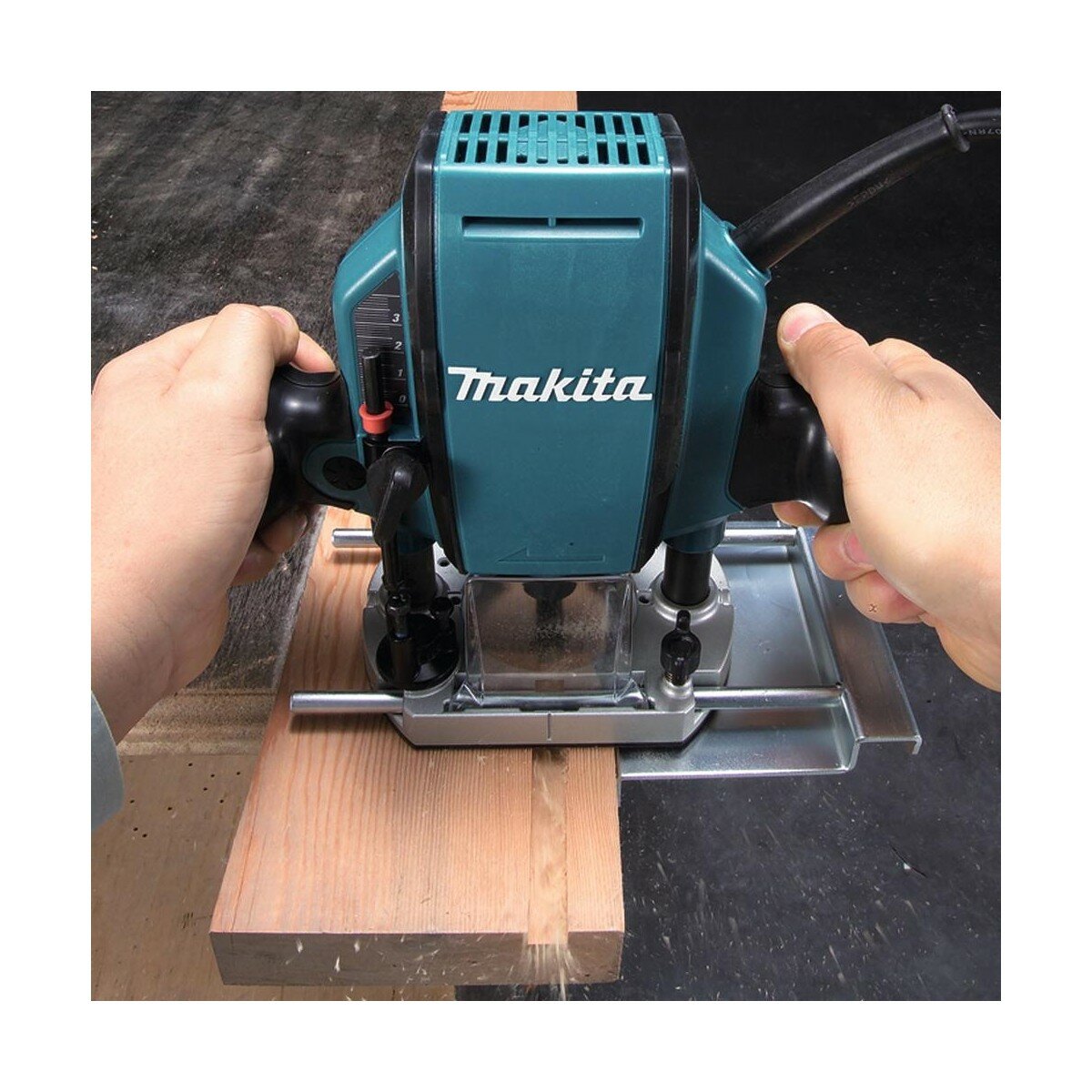 Фрезеры Фрезер сетевой MAKITA RP 0900 K