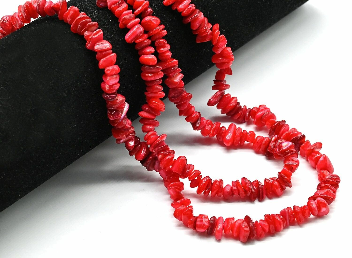 Бусы красный