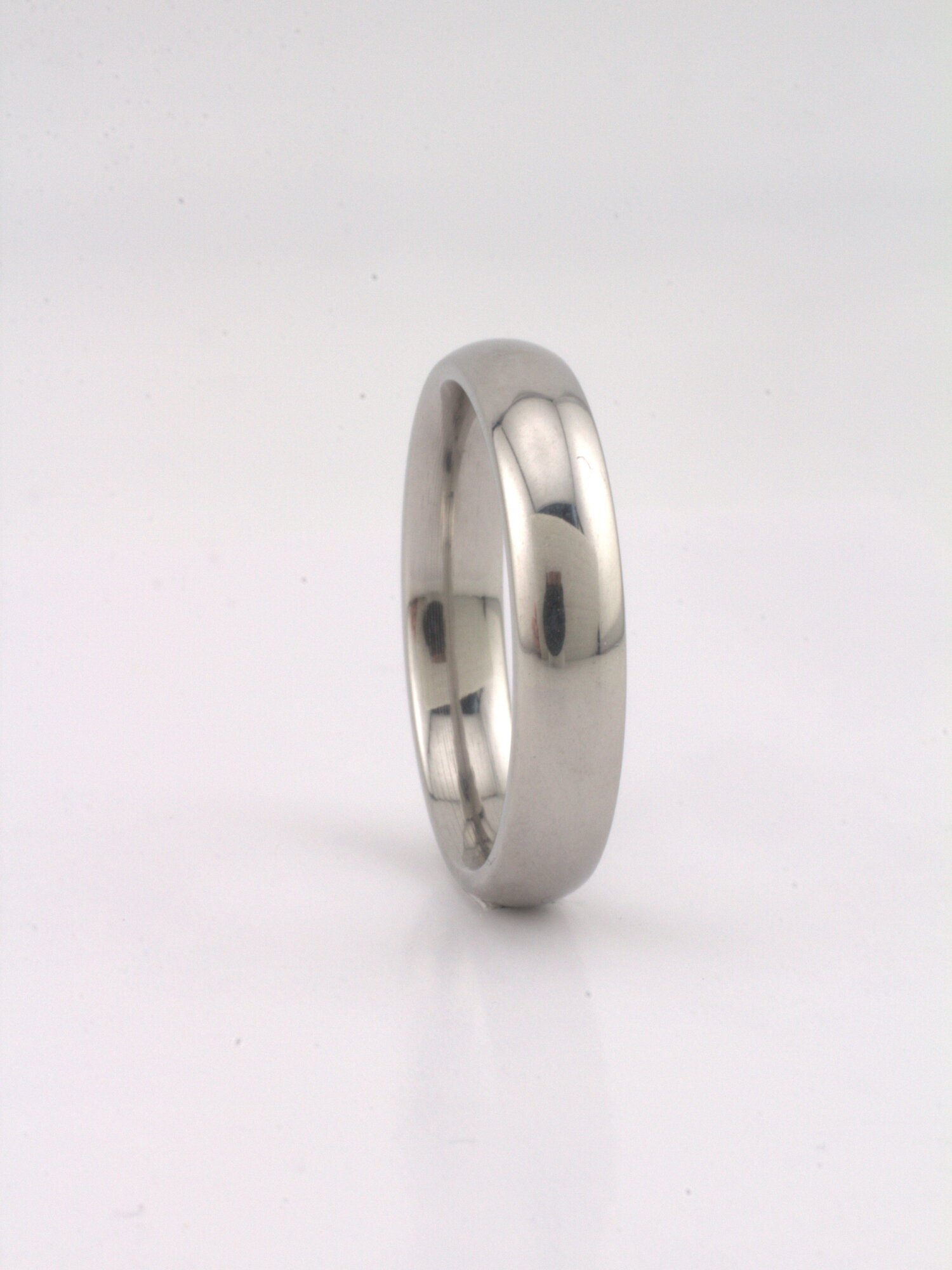 Кольцо обручальное, размер 21, ширина 4 мм, серебряный — фото 1