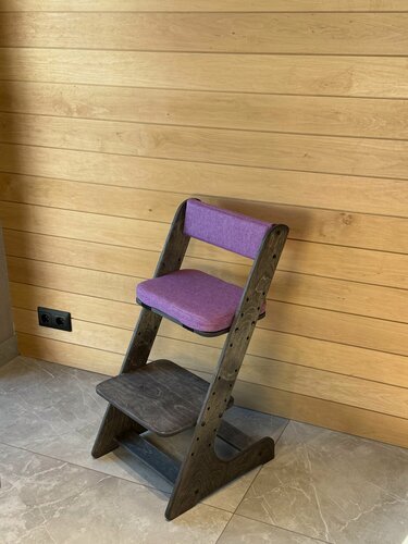 Изображение товара Растущий стул Panda венге с подушками для школьника и дошкольника