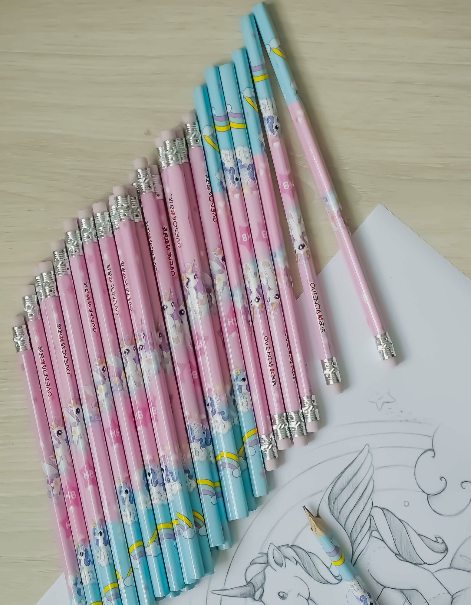 Карандаши простые чернографитные для девочек ТМ/HB с ластиками в тубе набор 30 штук незаточенные — фото 1