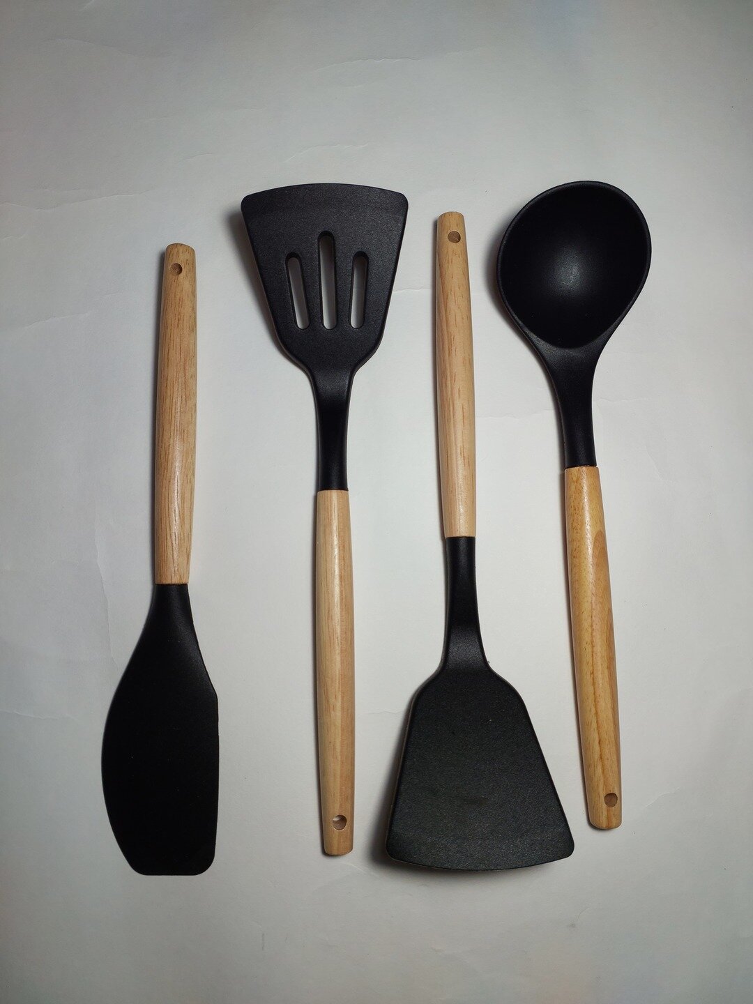 Кухонный набор универсальный. Содержит 11 предметов. Цвет черный. — фото 1