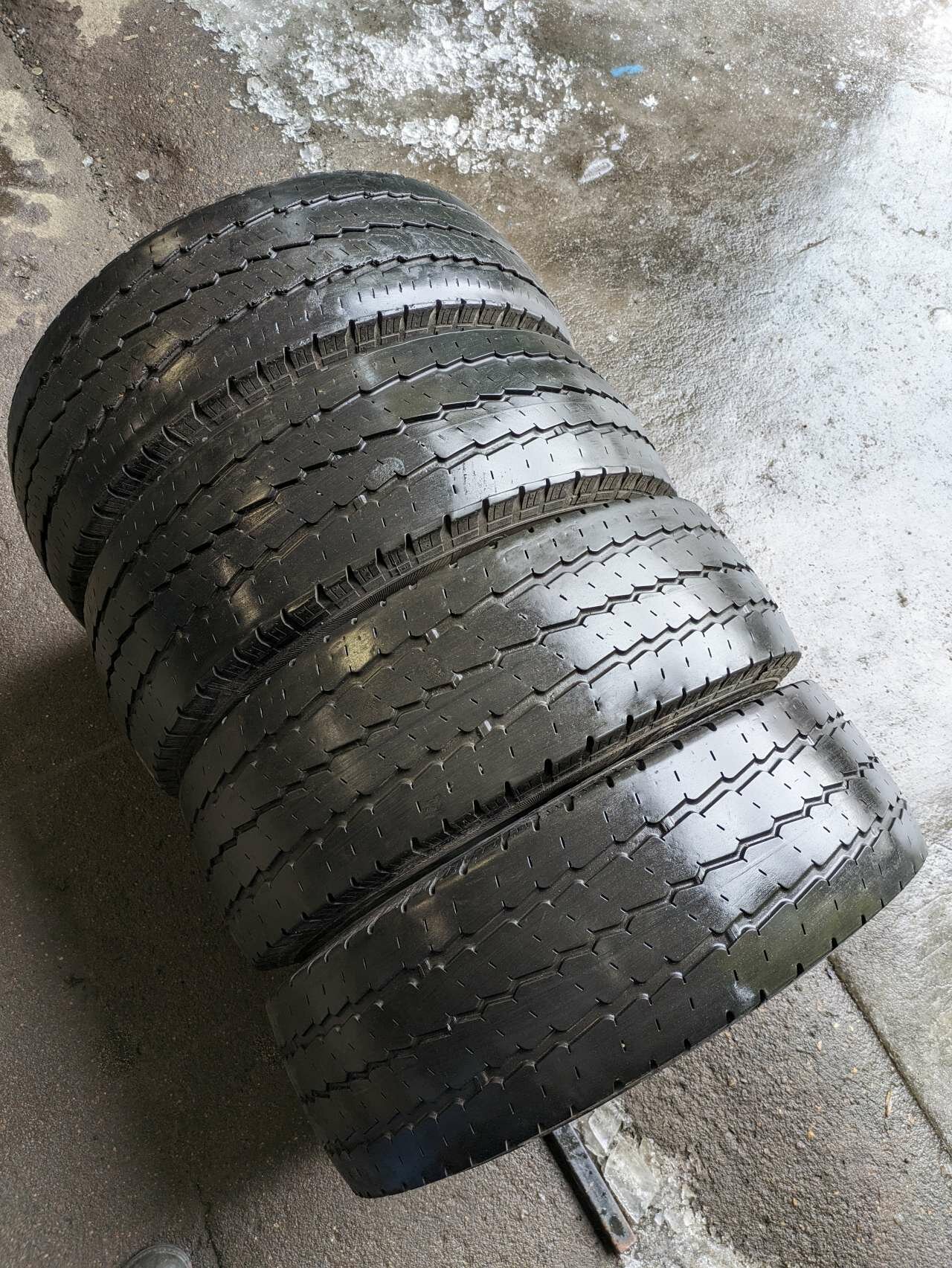 215/70 R15 109R Continental VancoCamper