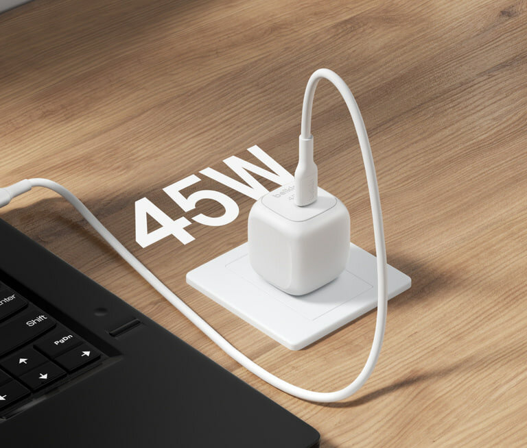 Belkin Компактное сетевое зарядное устройство USB-C мощностью 45 Вт + кабель USB-C — фото 1