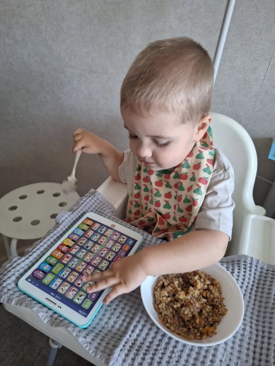 Планшет "Мой первый ноутбук", для детей 3-7 лет, бренд Childy — фото 1