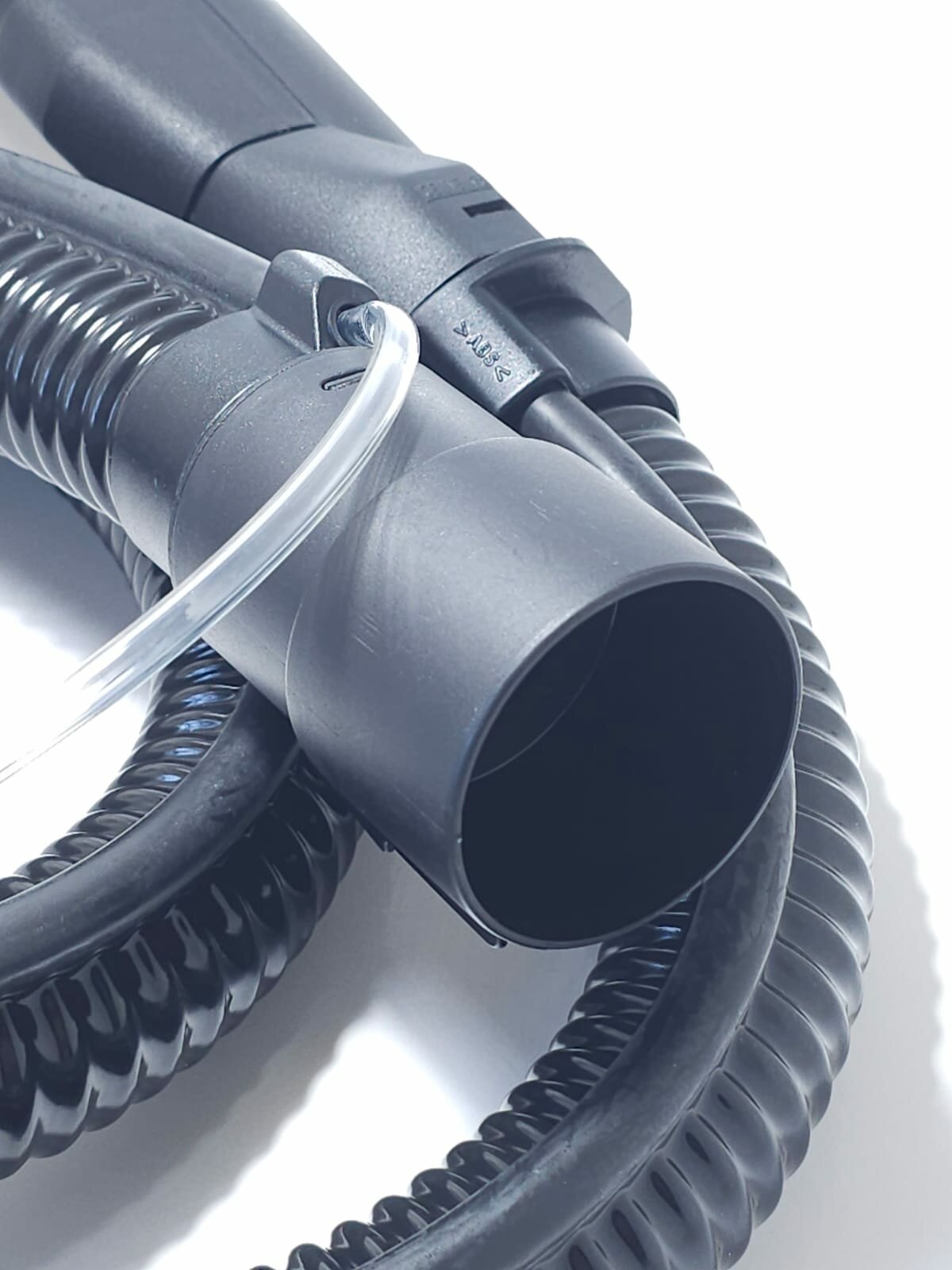 Гибкий шланг в сборе (чёрный) к моделям моющих пылесосов Karcher SE 5.100, SE 6.100. артикул 9.437-025.0, (9.037-192.0) — фото 1