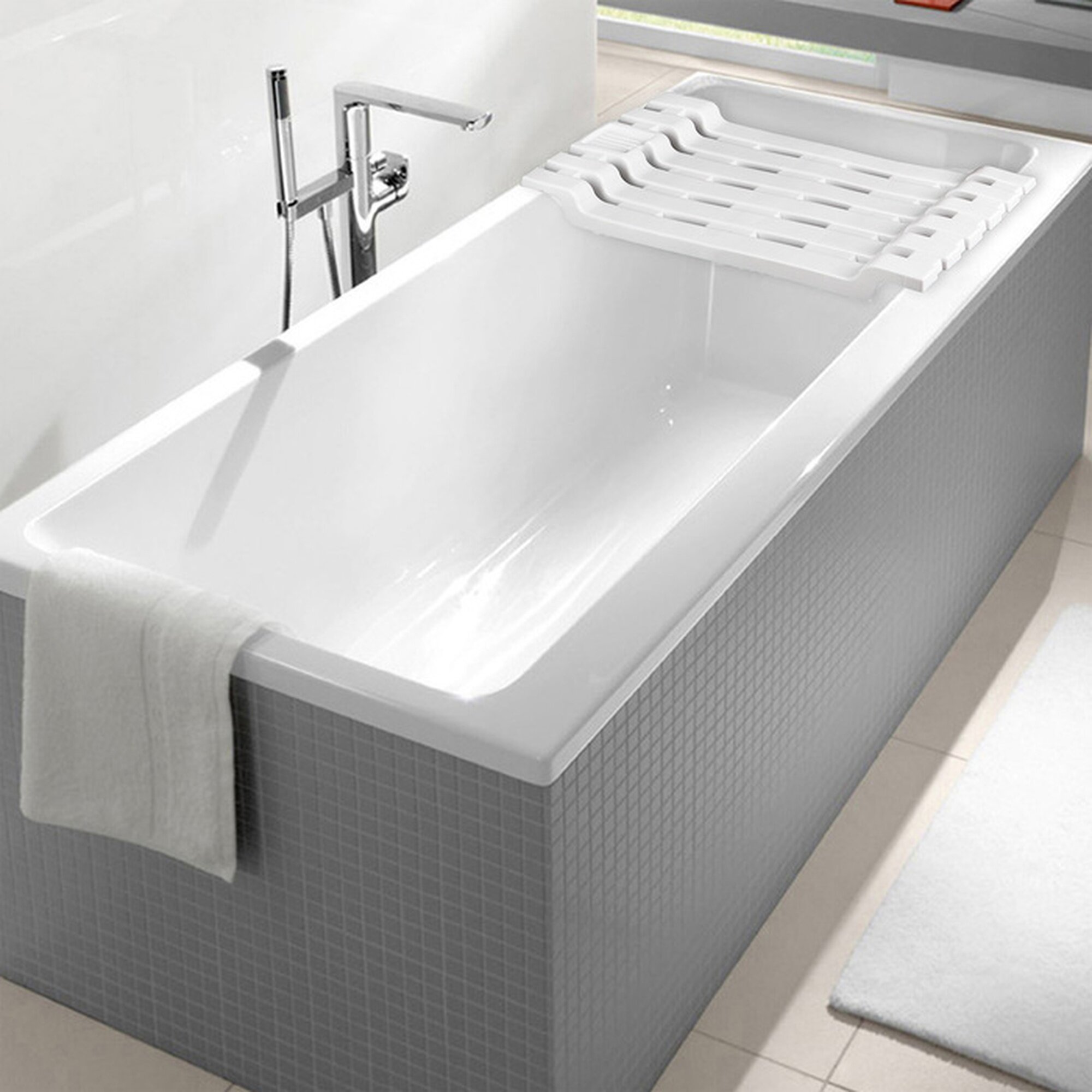 Полка IDEA на ванну решетчатая отверстия для слива воды 69×30×6 см пластик белый