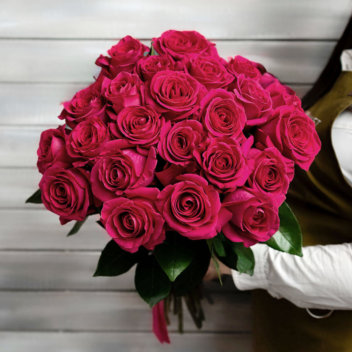 Монобукет "Букет Маркет" 23 розы Эквадор 60см красный на стеблях