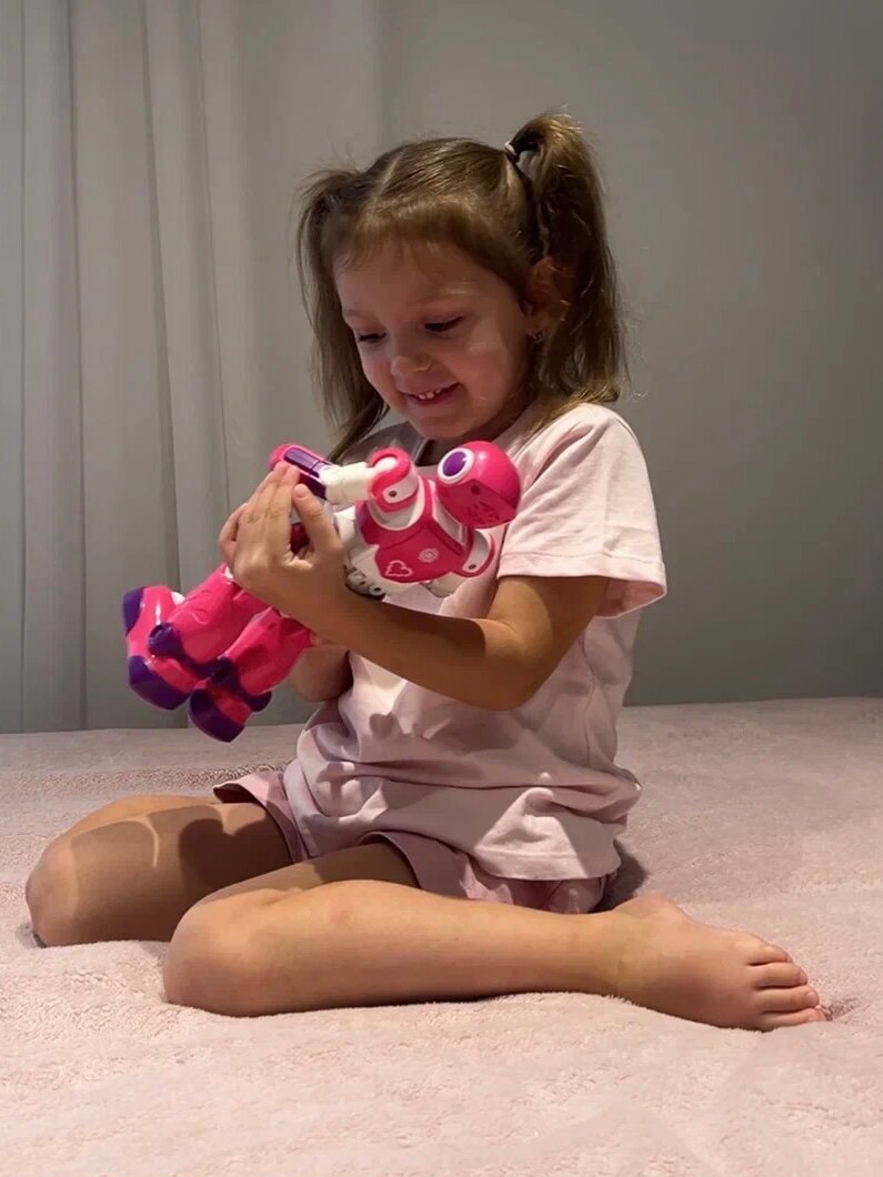 Картинки Робот Маша на пульте управления, интерактивный робот игрушка, движения вперед/назад/влево/вправо, JB0211580