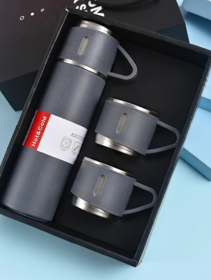 Термос-термокружка, подарочный набор, с 3 стаканами, 500 мл. — фото 1