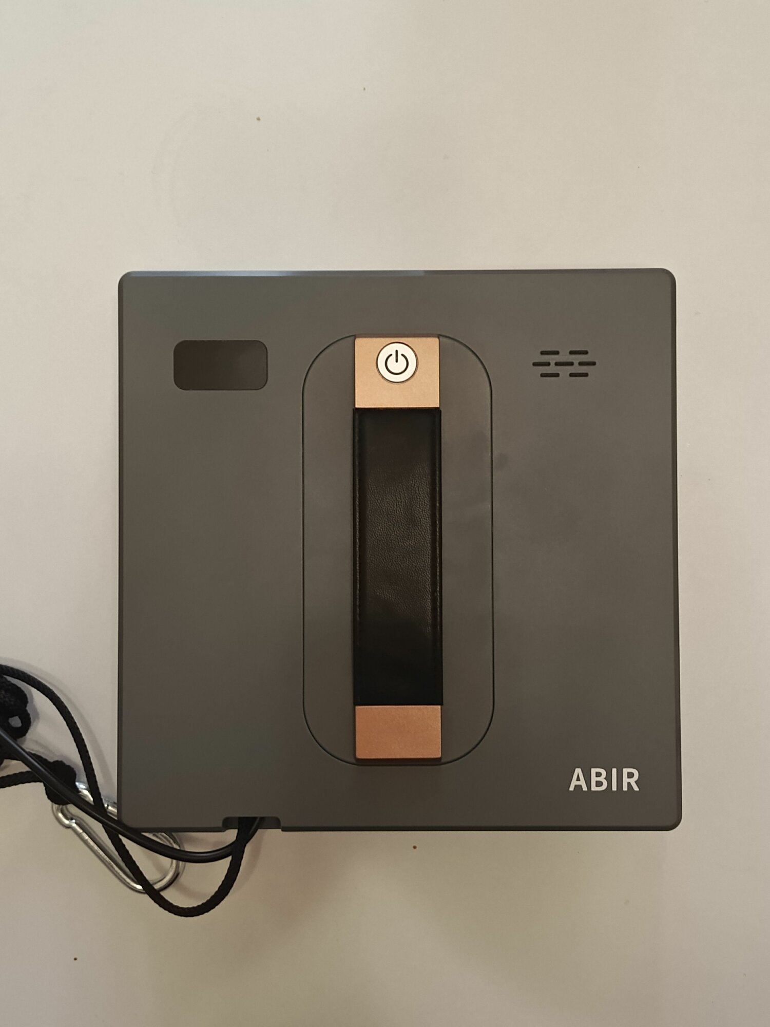 Робот-мойщик окон ABIR WD8, черный, сетевой, голосовое оповещение