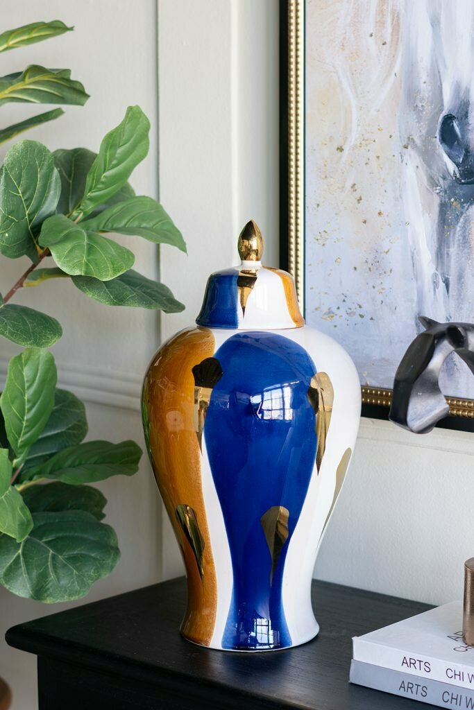 A61212 Ваза настольная с крышкой 25х25х49см, керамика, Glasar