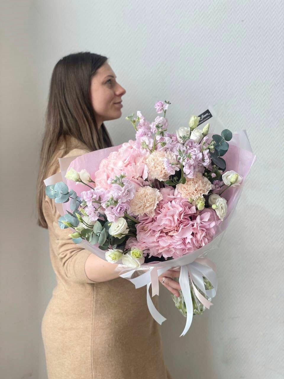 Стильный букет для девушки