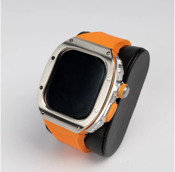 Чехол Urban Sport Kits для Apple Watch 49mm, силиконовый, оранжевый/серебристый — фото 1